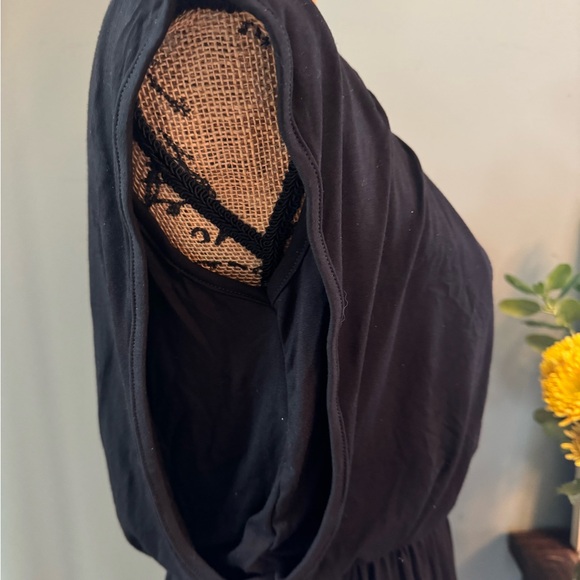 Mama Wear everyday nursing dress. Size medium. - Picture 10 of 13